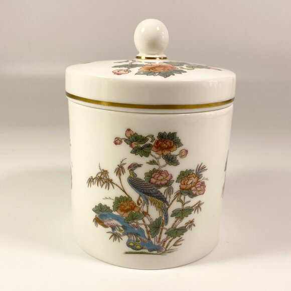 Set of 2 Wedgwood Kutani bird trumpet Vase & lidded jar - Picture 8 of 12